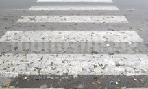 Продължава пролетното миене на русенските улици