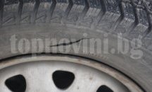 Нарязаха четирите гуми на кола в Разград