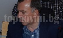 Въоръжени нахлуха в дома на разследвания за лихварство Стоян Александров