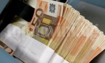 Двама от Добрич в ареста заради измамен германец, търсят парите