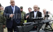 Пращат още 300 военни на границата