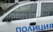 Потрошиха стъклата на кола в Търговищко, други две осъмнаха с нарязани гуми