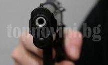 Арестуваха мъж, гърмял с пистолет край гимназия в Добрич