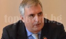 Калфин иска по-ранно оставяне на деца в градини, каквито няма