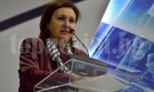 Бъчварова допуска сценарий за провокация към МВР в клиповете със заловени бежанци