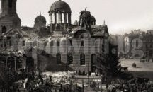 Кървавият Велики четвъртък и платените червени терористи