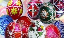 Български и чешки техники за писани яйца демонстрират в Етнографския музей в Пловдив