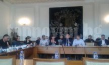 Оградата по турската граница да се строи без обществена поръчка, реши правната комисия