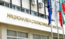 Пловдивчани намаляват цигарите и увеличават алкохола