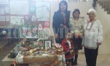 Пъстра Великденска изложба посреща посетителите на НАП в Разград