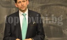 Противниците на съдебната реформа са в състояние на неизбежна самоотбрана, каза доц. Таков