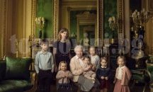 Кралица Елизабет II чества 90-годишния си юбилей