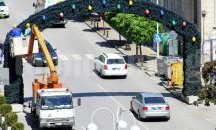 Монтират великденска украса във Велико Търново