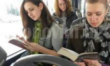 Бургазлии четат фантастика в градския транспорт