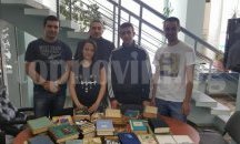 Младежи от Сливен дариха книги на читалища