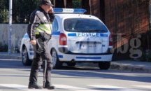 Пиян счупи с глава стъклото на полицейски автомобил в „Лазур“