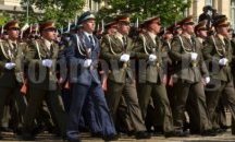 Граждани напират за военно обучение, 9 дами полагат клетва днес