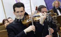 С цигулка Страдивариус от 1710 г. маестро Светлин Русев ще свири в Албена