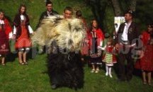 В Елешница посрещат Великден с кукерски фестивал