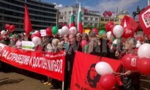 Депутати от БСП поведоха първомайското шествие в Бургас