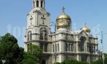 Затварят централни булеварди заради литийното шествие