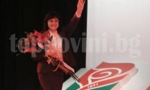 Нинова още не е решила ще даде ли място в ръководството на Миков