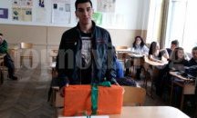 Ученик от Пловдив спечели дрон от кампанията "Влез в час с данъците"