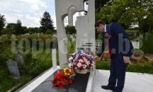 Руски дипломат поднесе цветя на паметника в Копринка