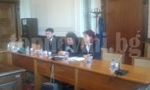 Референдумът на "Шоуто на Слави" мина в правната комисия с въпрос по-малко