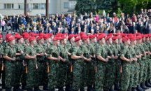 Ненчев ще моли Борисов и Горанов за по-високи заплати на войската