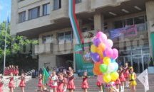 Шумен събра 480 мажоретки на фестивала "Мадарски конник"