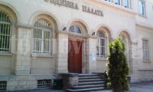 150 часа обществен труд ще положи шофьор, прекарвал крадени дърва