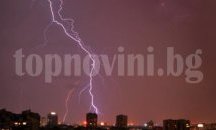 Жълт код за гръмотевици и проливни дъждове в област Добрич