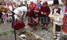 В Гецово възпроизведоха обичая за плодородие „Пеперуда”