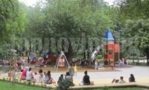 Екотеатър на открито учи пловдивчанчета да събират разделно отпадъци