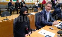 Пловдивска общинска съветничка дойде на сесия с бурка