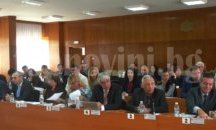 Съветниците в Шумен отложиха ликвидацията на „Общински пазари”