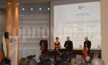 Великотърновският университет представи изложба в Европейския парламент