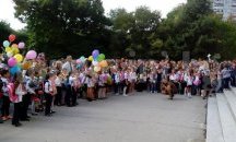 Увеличават се учениците, заминали с родителите си в чужбина