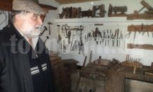 Стогодишно училище в село Сейдол с музей, зоокът и обсерватория