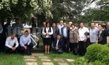 Корнелия Нинова заведе “червените” да видят къщата на Тодор Живков
