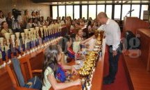 Млади русенски шампиони гостуваха на кмета Пламен Стоилов