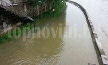 Наводнения в Париж, нивото на р. Сена се покачва застрашително