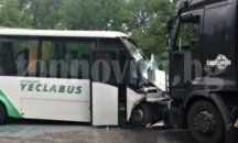 Автобус уби най-малко 8 души в Русия