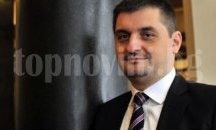 Кирил Добрев: След 50 години ще се снимаме и пред къщата на Миков