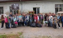 „Младежки парламент” и доброволци от Европа се включиха в голямото почистване на Русе