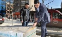 Кметът реже лентата на първия реконструиран участък от бул. "В. Априлов" в Пловдив