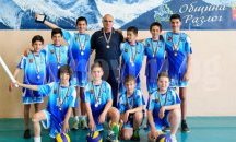 Разложки волейболисти с бронзови медали