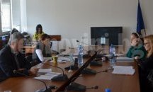 СЕМ ще срещне двата лагера около уволнената Лили Маринкова