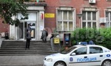 Пазачът в Пощата се провали на детектора на лъжата, откриха стикери в белия бус